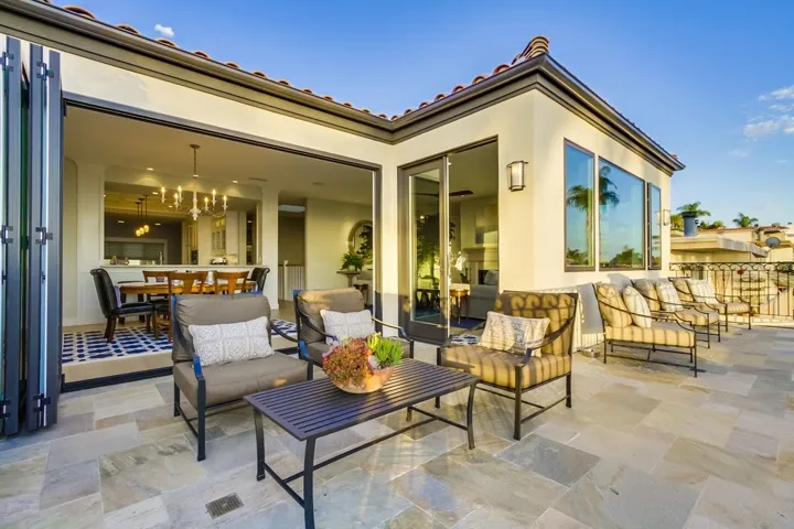 2104 Edinburg Avenue, Cardiff By The Sea, California 92007