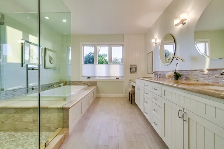 2104 Edinburg Avenue, Cardiff By The Sea, California 92007