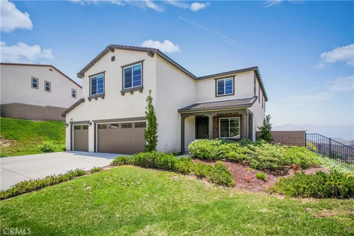 18626 Lakepointe Drive, Riverside, California 92503