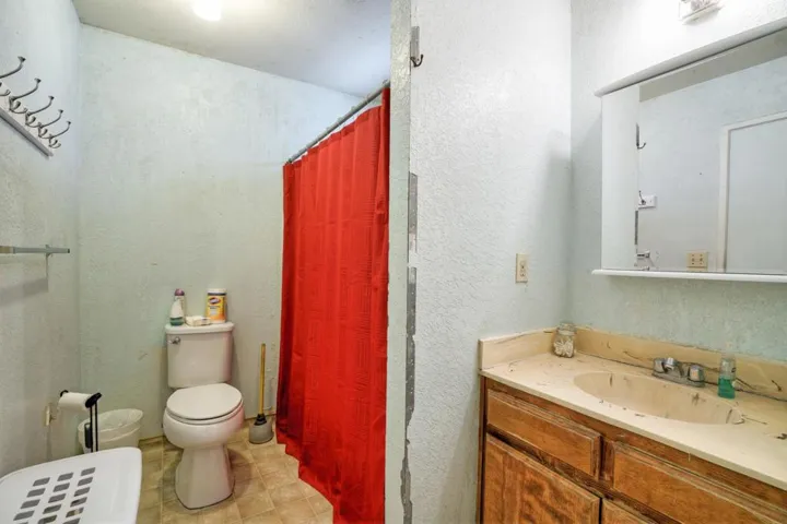 7190 Church Street, Gilroy, California 95020