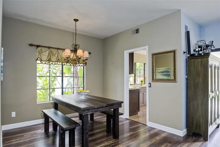 2439 Summerhill Drive, Encinitas, California 92024