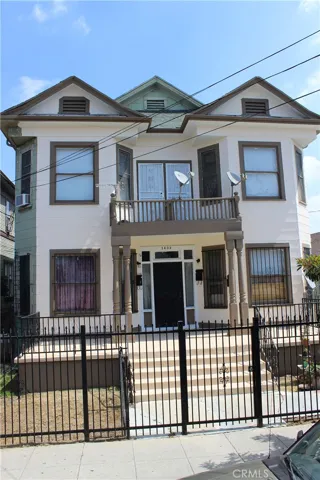 1633 W 12th Place, Los Angeles, California 90015