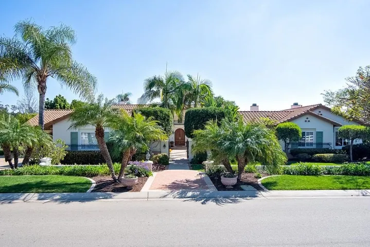 3313 Lone Hill Lane, Encinitas, California 92024