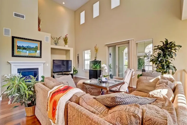 2608 Piantino Circle, San Diego, California 92108
