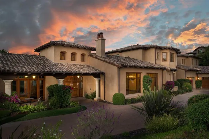 7642 Road To Singapore, San Diego, California 92127