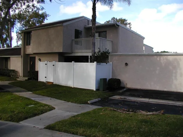 1118 Woodlake Dr., Cardiff By The Sea, California 92007