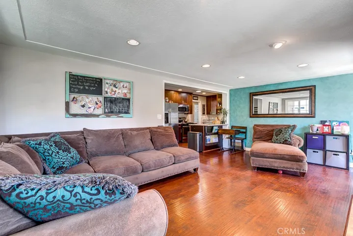 2115 Wallace Avenue, Costa Mesa, California 92627