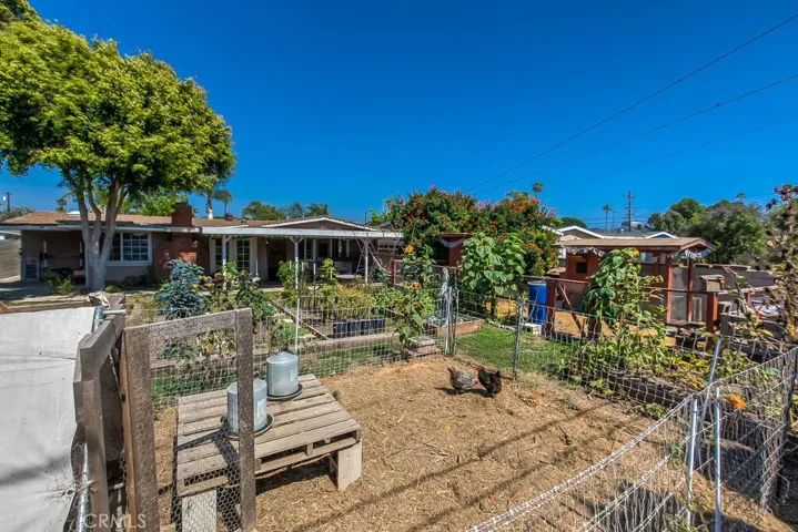2115 Wallace Avenue, Costa Mesa, California 92627