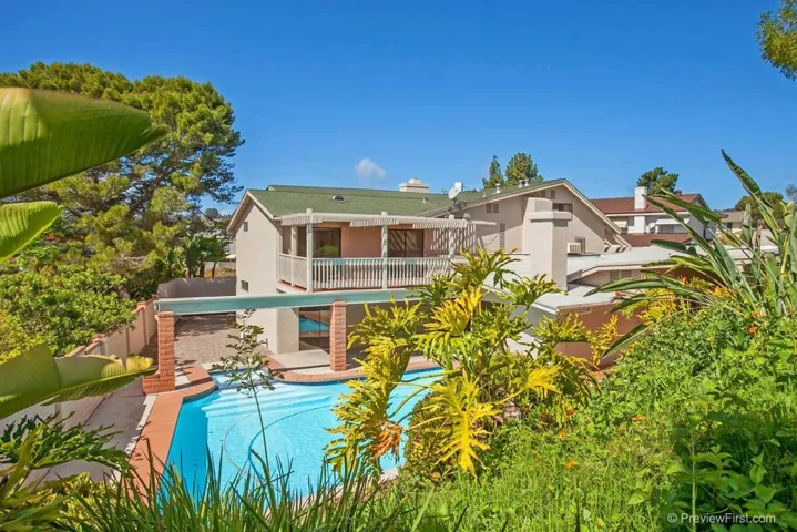 2926 Arcola, San Diego, California 92117