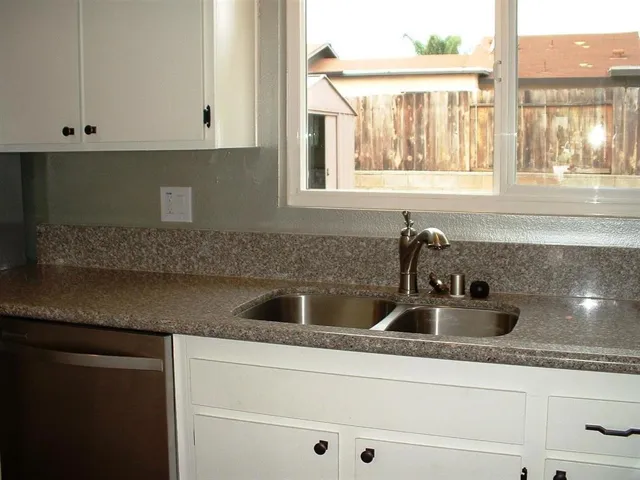 1545 Temple Heights Dr, Oceanside, California 92056