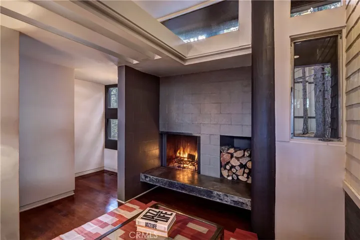 468 Old Toll Road, Lake Arrowhead, California 92352
