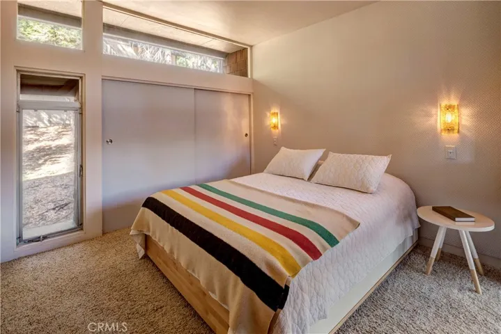 468 Old Toll Road, Lake Arrowhead, California 92352