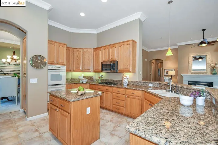 New Gas Cooktop and Microwave