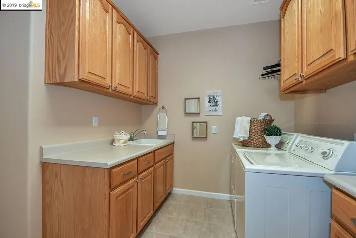 Washer and Dryer Included!