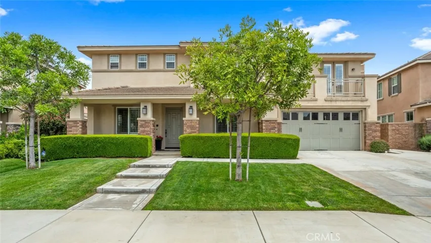 Luxury home with elegant curb appeal awaits you.  Walking distance to the highly rated Ronald Reagan elementary school, a fabulous splash pad park, and a great dog park for your four legged family members.
