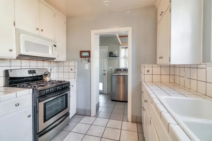802 5th Street, Hollister, California 95023