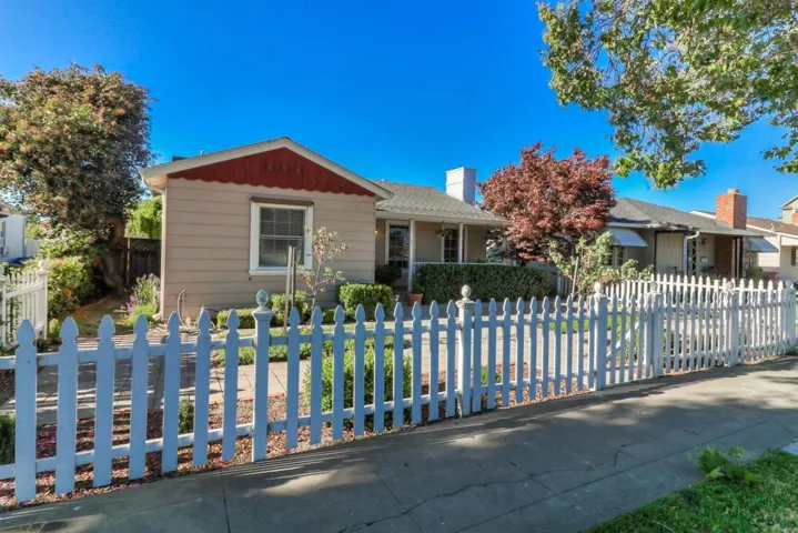 802 5th Street, Hollister, California 95023