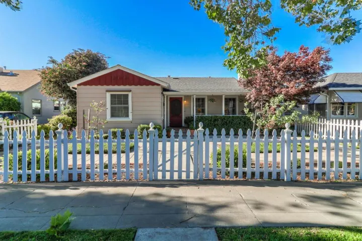 802 5th Street, Hollister, California 95023