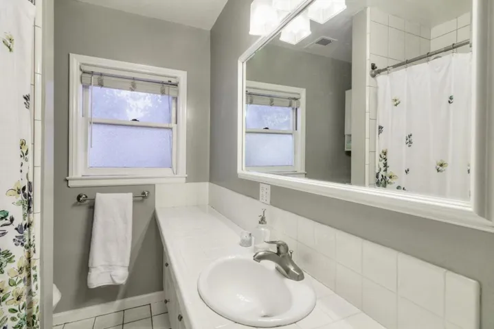 802 5th Street, Hollister, California 95023