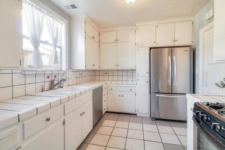 802 5th Street, Hollister, California 95023