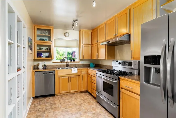226 Buena Vista Avenue, Santa Cruz, California 95062