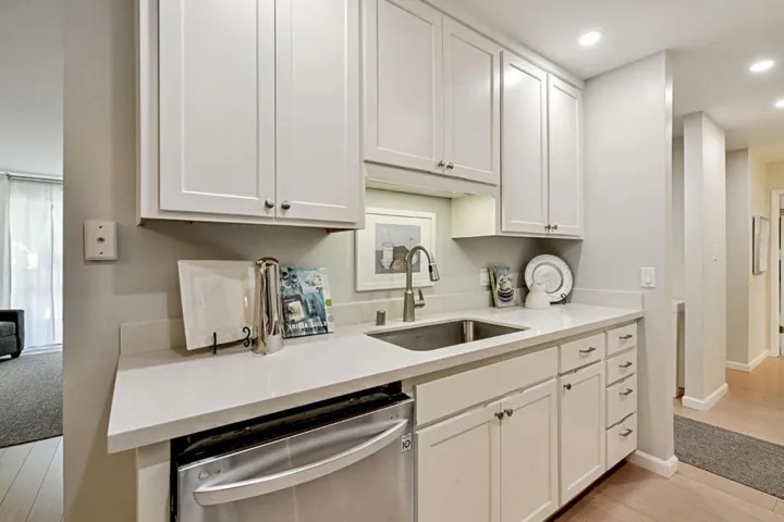 400 Ortega Avenue 100, Mountain View, California 94040