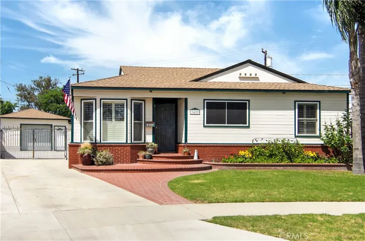 3459 Shipway Avenue, Long Beach, California 90808