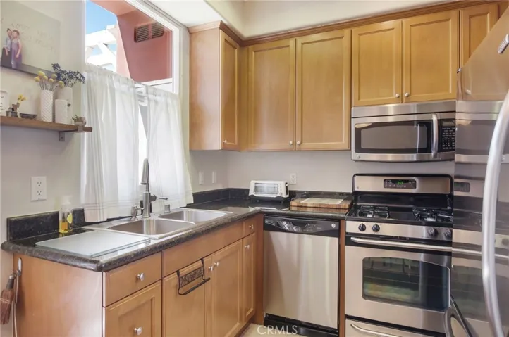 1500 Pine Avenue 20, Long Beach, California 90813