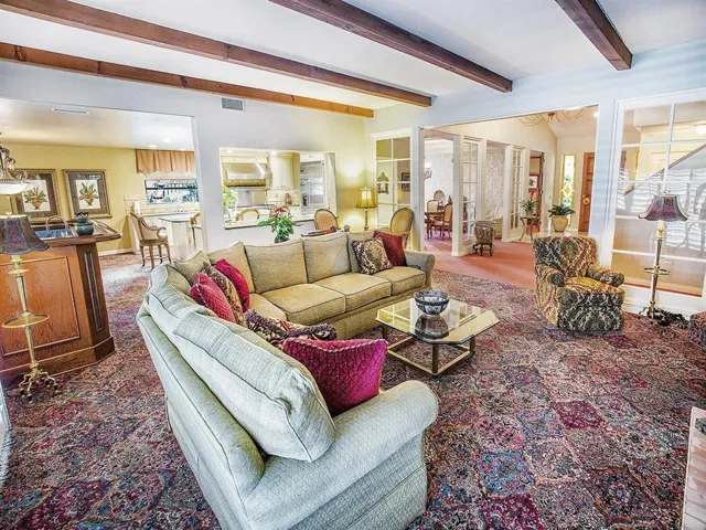 Open Concept Great Room