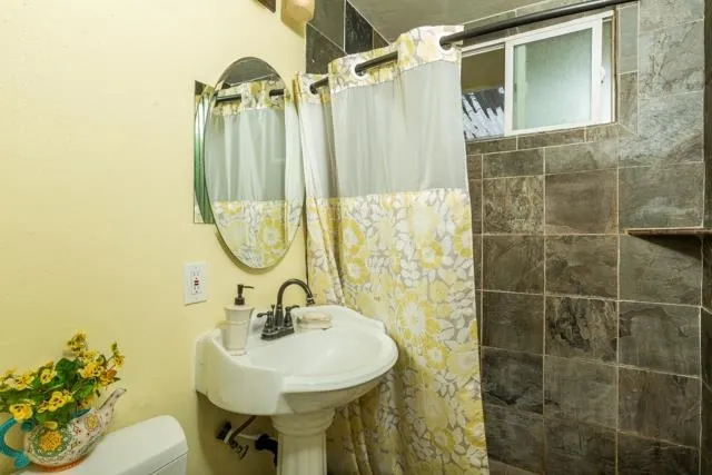 3652 Mabon, San Diego, California 92117