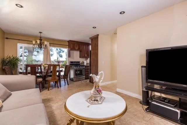 3652 Mabon, San Diego, California 92117