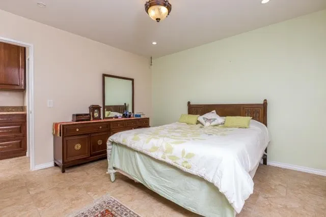 3652 Mabon, San Diego, California 92117