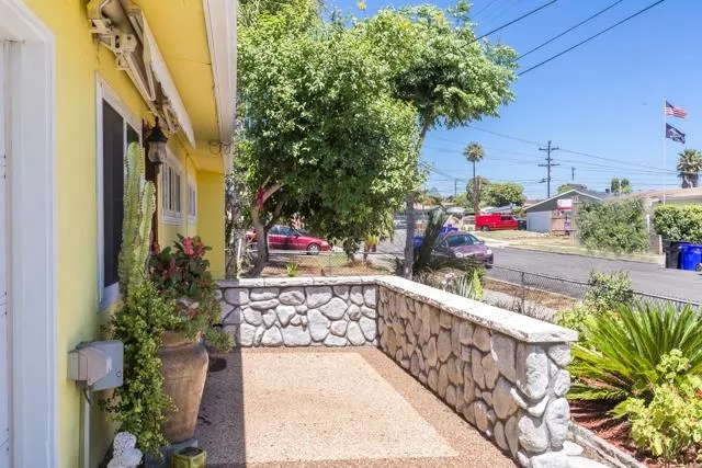 3652 Mabon, San Diego, California 92117