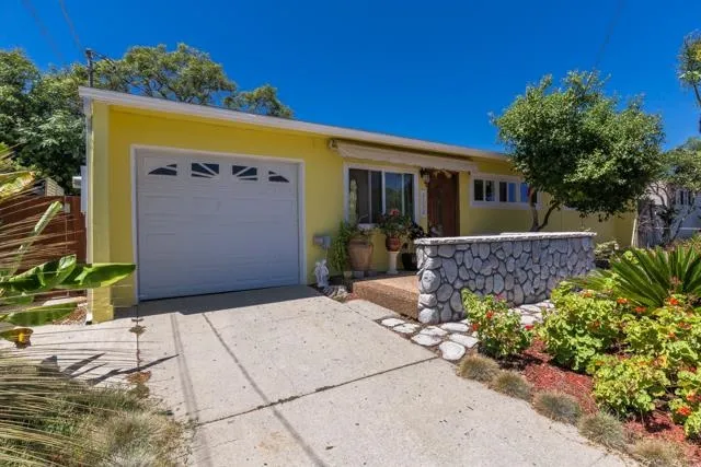 3652 Mabon, San Diego, California 92117
