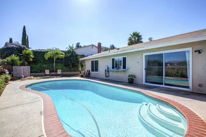 14532 High Pine, Poway, California 92064