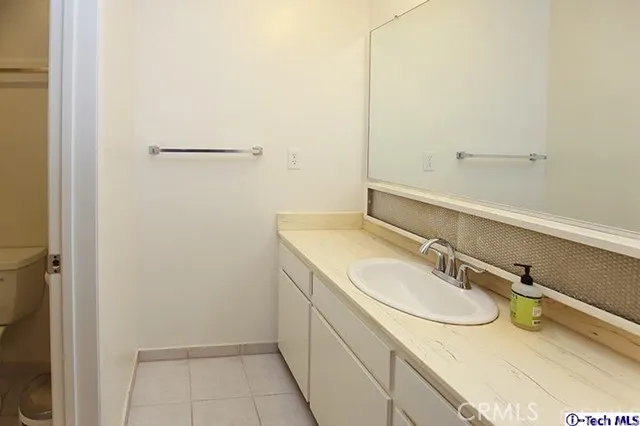 612 N Louise Street 206, Glendale, California 91206