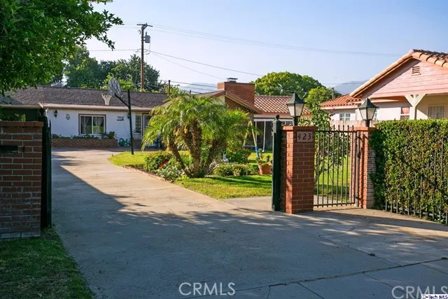 423 N Brand Boulevard, San Fernando, California 91340