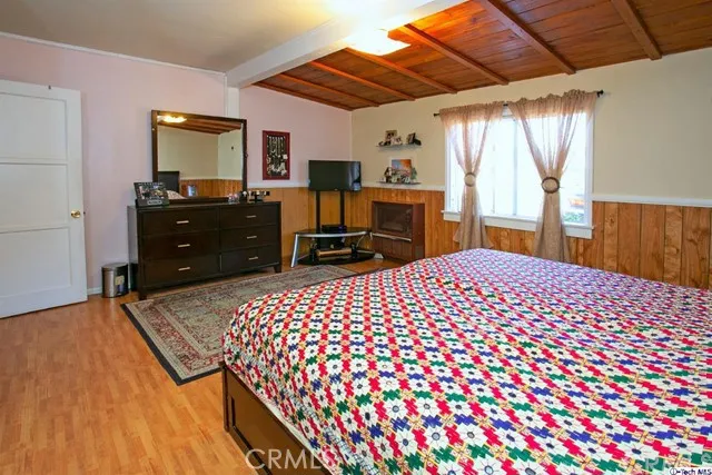 423 N Brand Boulevard, San Fernando, California 91340