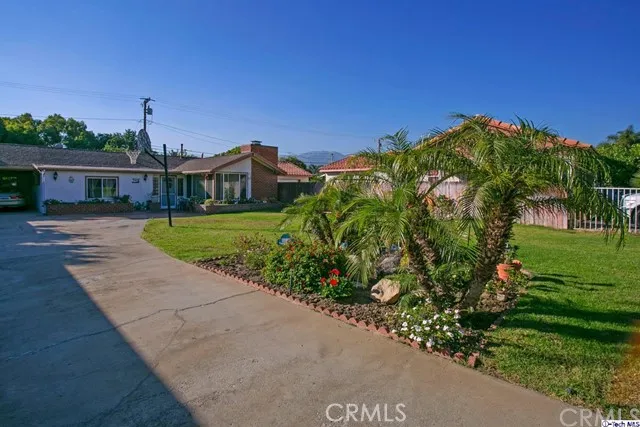 423 N Brand Boulevard, San Fernando, California 91340