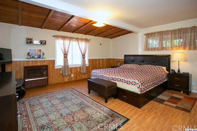 423 N Brand Boulevard, San Fernando, California 91340