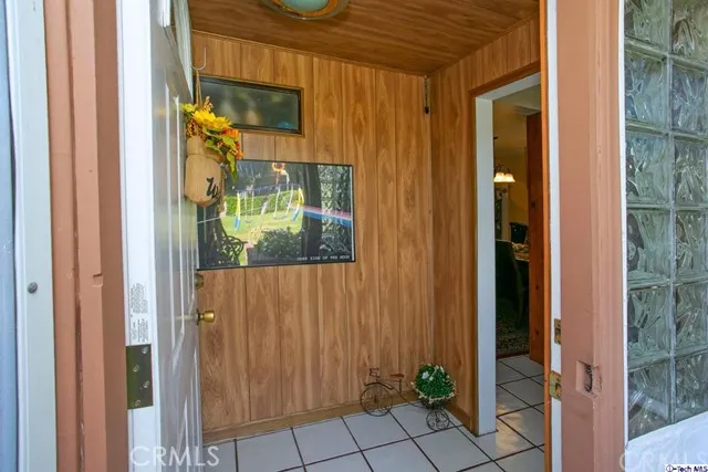 423 N Brand Boulevard, San Fernando, California 91340
