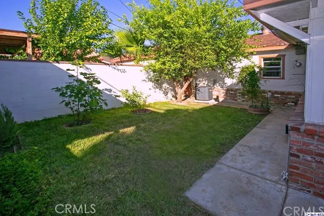423 N Brand Boulevard, San Fernando, California 91340