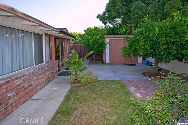 423 N Brand Boulevard, San Fernando, California 91340