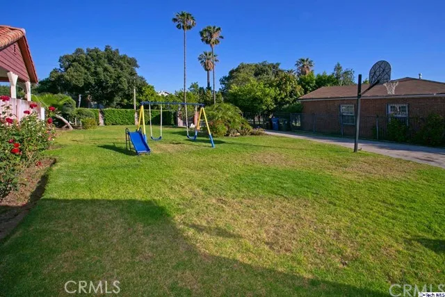423 N Brand Boulevard, San Fernando, California 91340