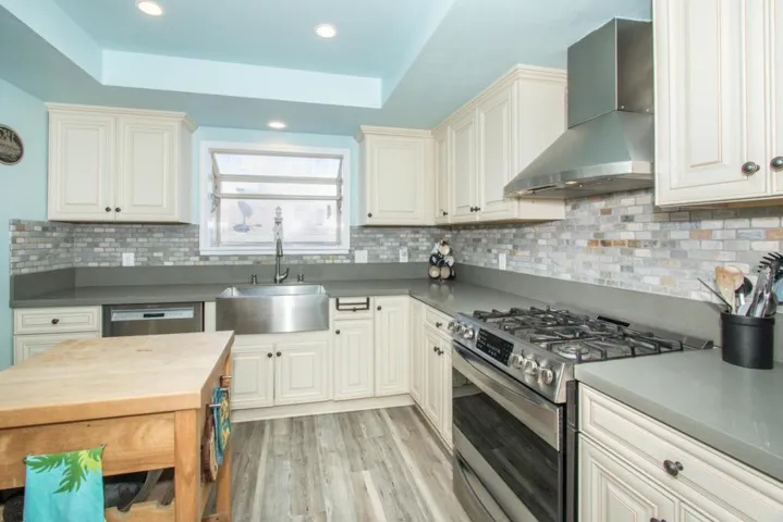 380 4th Street, Montara, California 94037