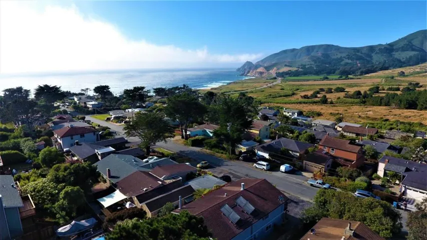 380 4th Street, Montara, California 94037