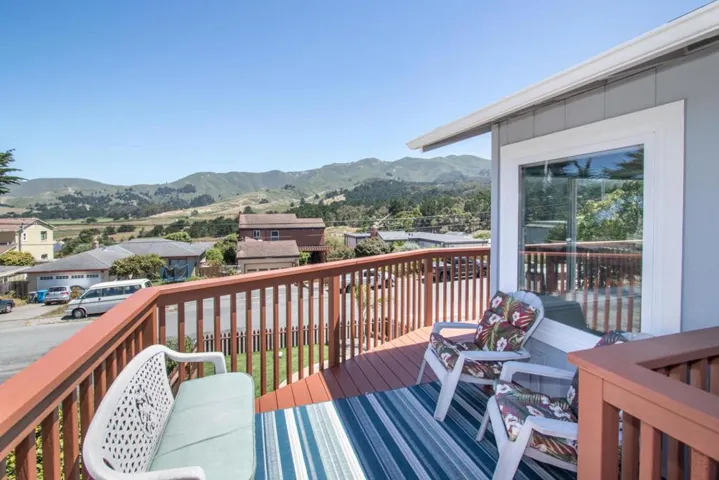 380 4th Street, Montara, California 94037