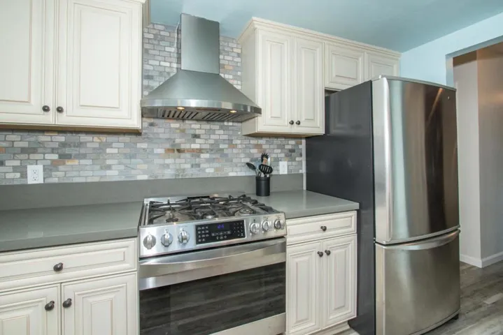 380 4th Street, Montara, California 94037