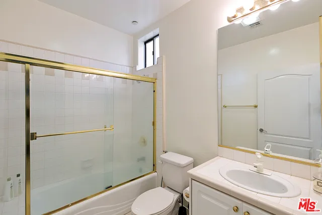 11847 Laurelwood Drive 105, Studio City, California 91604