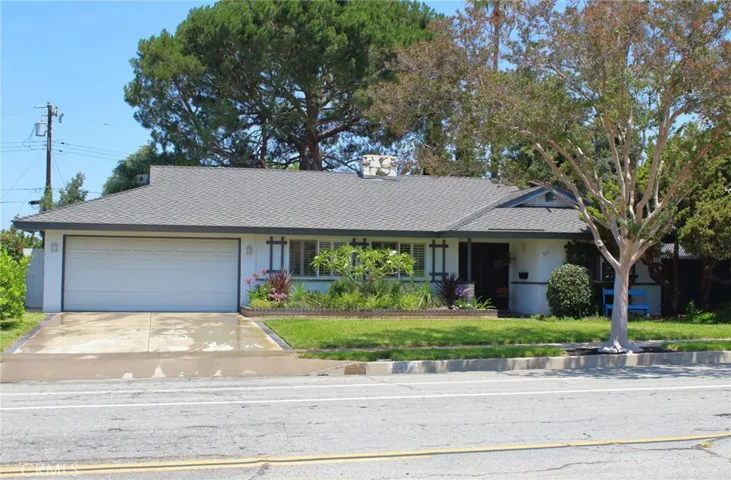 901 Rolling Hills Drive, Fullerton, CA 92835, in the President Homes area. Close to award-winning Beechwood Elementary School.